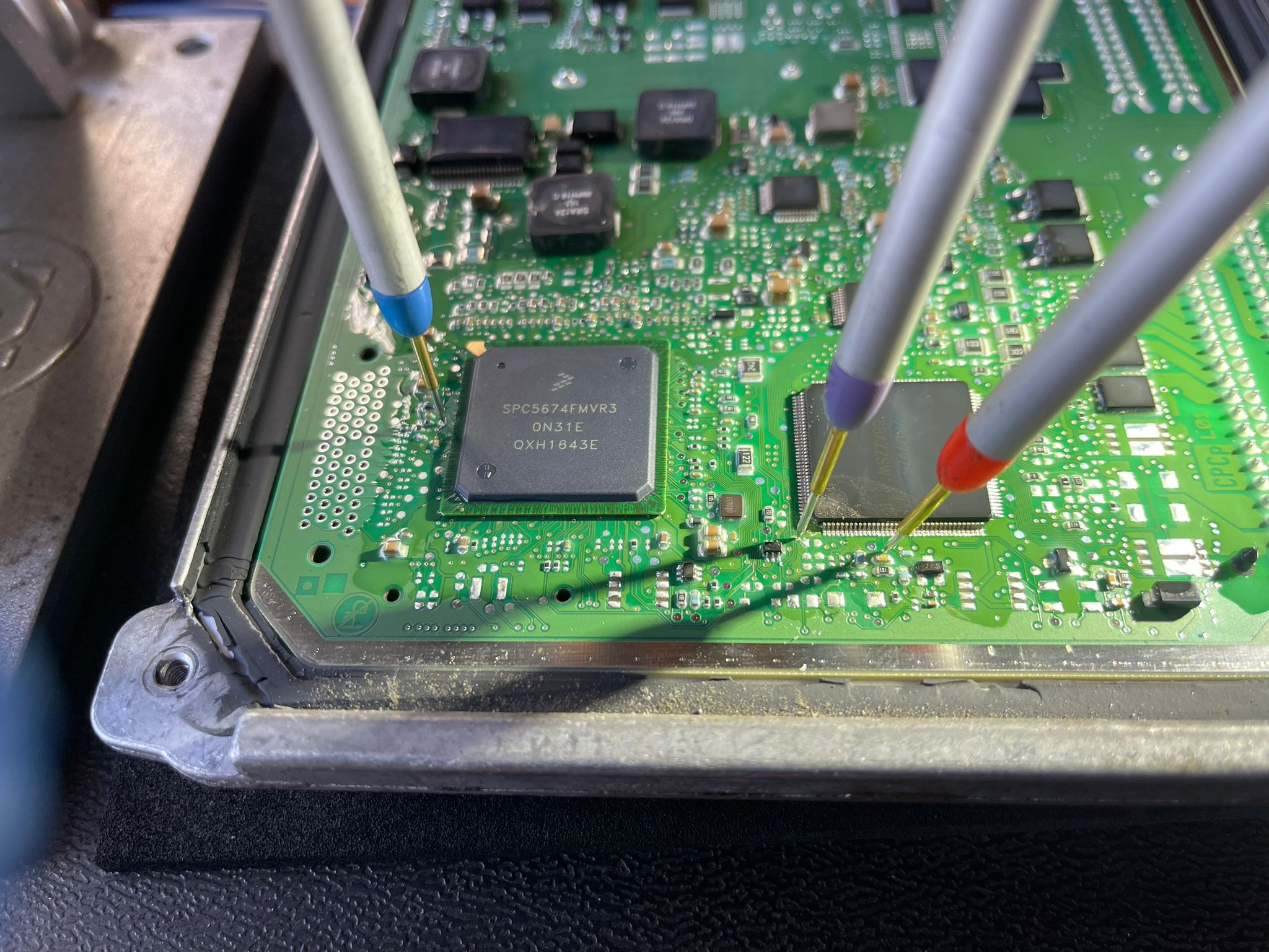 EEPROM lezen en schrijven en Flash lezen