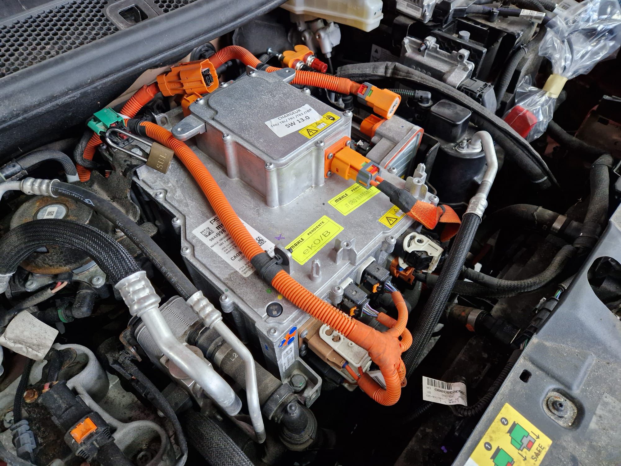 Hybride accu inspectie